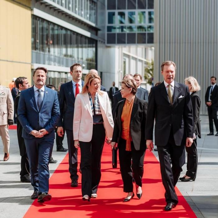 Arrivée des invités officiels