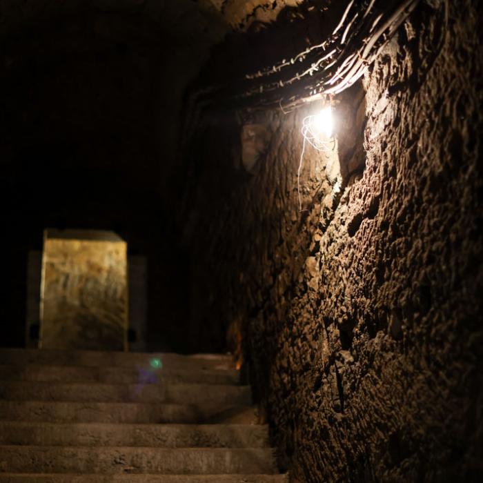 Vue sur un escalier des souterrains