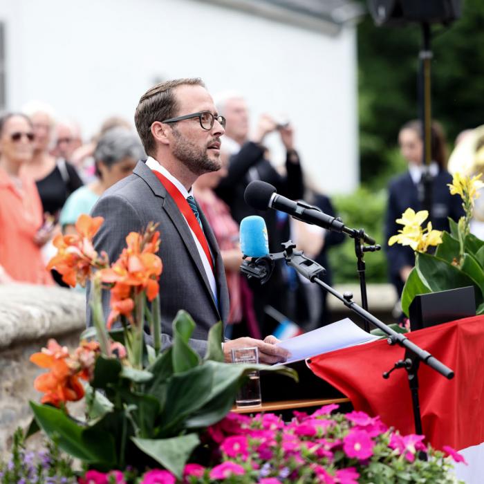 Le Bourgmestre prononce un discours