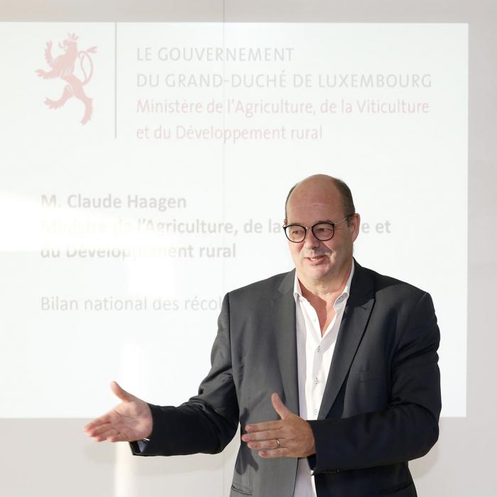 Le ministre Haagen fait une présentation sur les récoltes en 2022