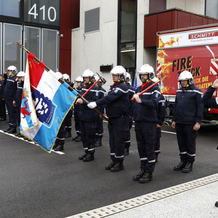 Des pompiers lors de la cérémonie hommage aux victimes du 11 septembre