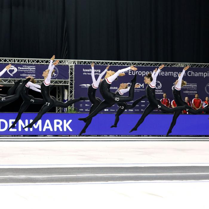 Les gymnastes danoises en action