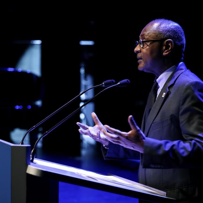 Le discours de M. Firmin Edouard Matoko