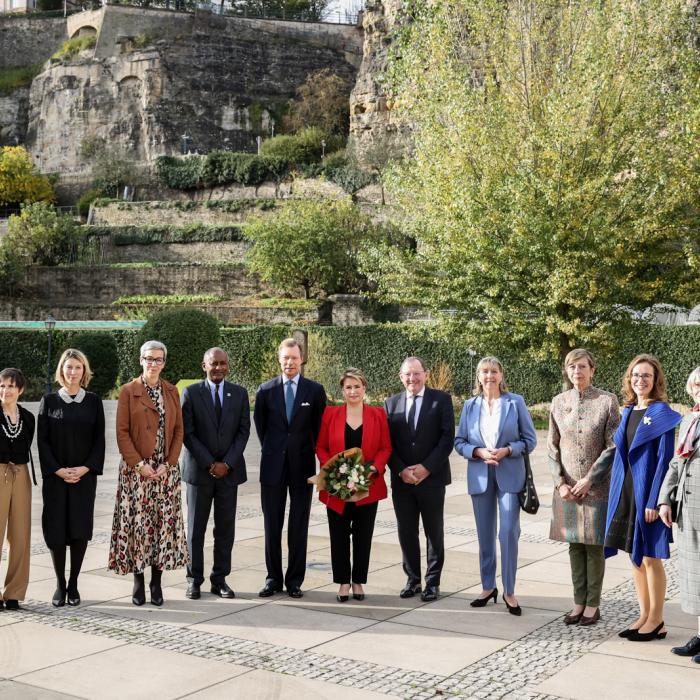 Photo de groupe des invités officiels