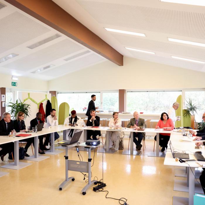 Vue sur le conseil d'administration de la Croix-Rouge luxembourgeoise