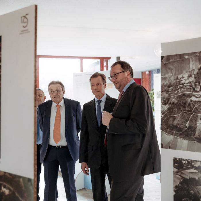 Le Grand-Duc visite l'exposition sur le thermalisme à Mondorf