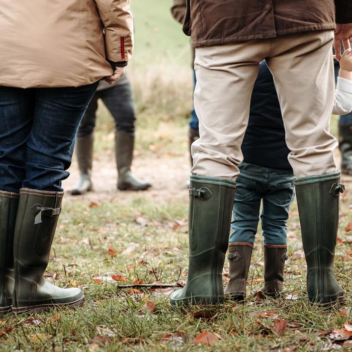 Vue sur les bottes du Couple héritier et du Prince Charles