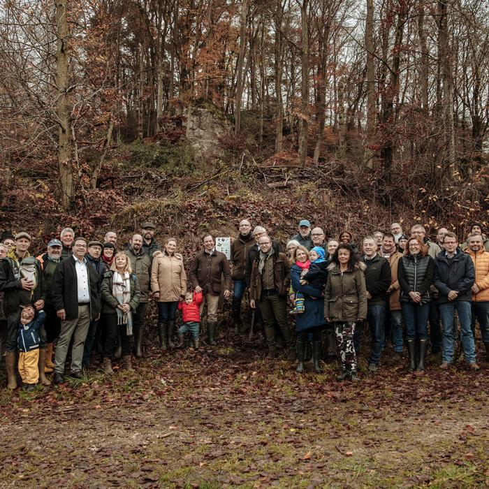 Photo souvenir à l'issue de la plantation des hêtres