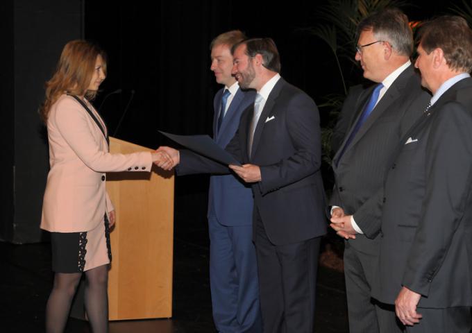 Remise de diplômes aux maîtres artisans et lauréats de la Promotion du Travail