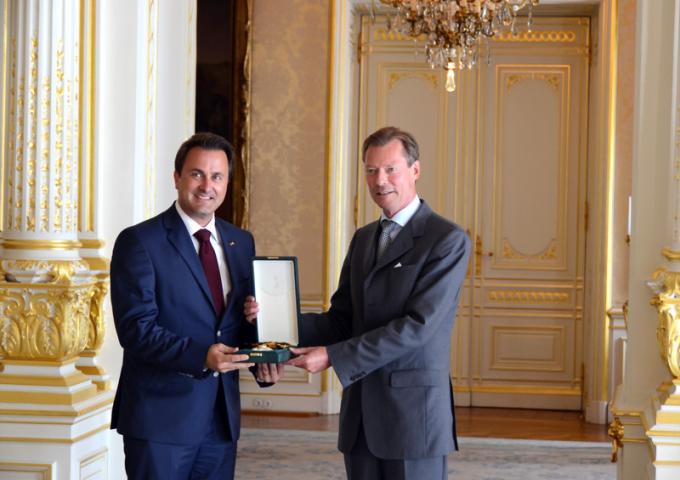 Audience du Premier ministre et remise de médaille