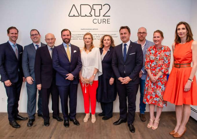 Photo de groupe - Vernissage « Art2Cure »