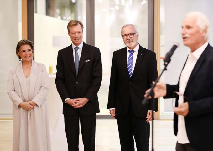 Le Couple grand-ducal lors du vernissage de l'exposition "On Water"