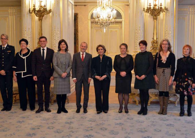 Photo de groupe - Table ronde "Violence domestique"