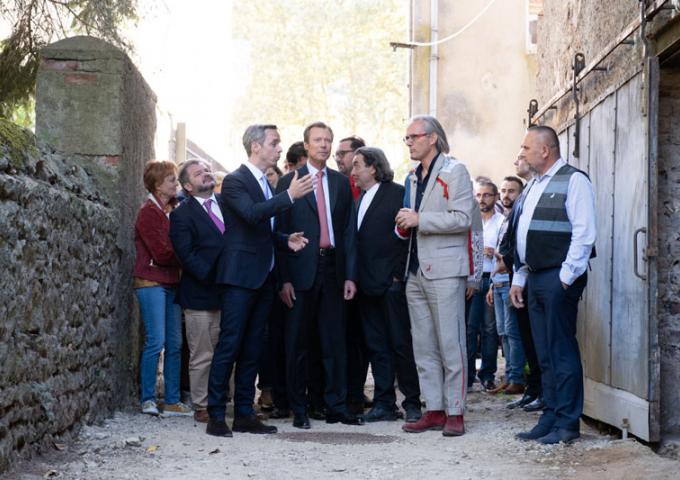 Photo de groupe - éco-village « Benu Village »