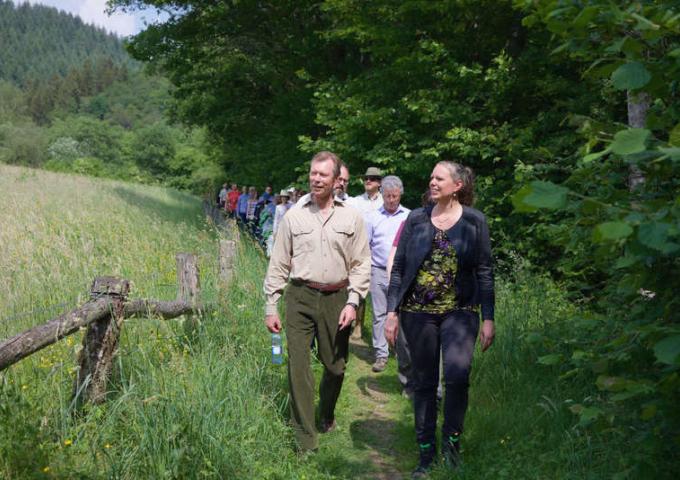 Le Grand-duc lors de la visite dans la vallée supérieure de l’Our