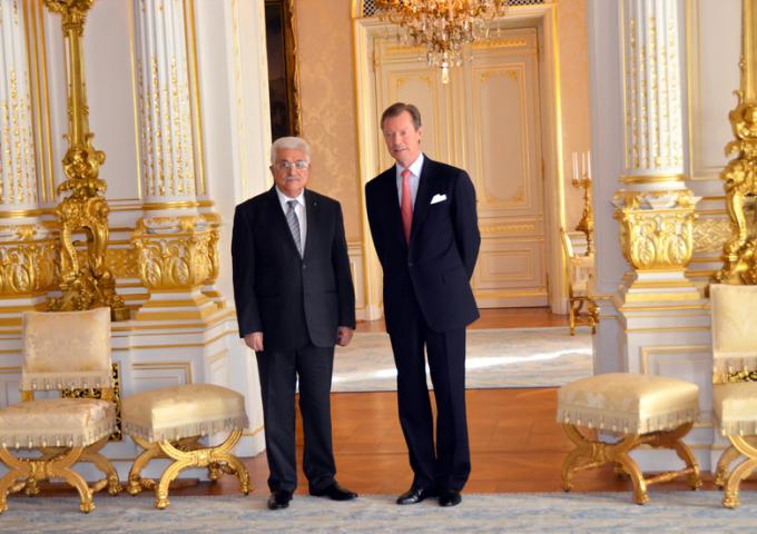 Photo de S.A.R. Le Grand-Duc et S.E.M. Mahmoud Abbas