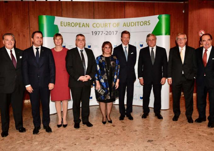 Photo de groupe lors du 40e anniversaire de la Cour des comptes européenne