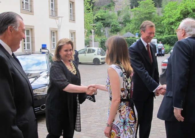 Photo de LL.AA.RR le Grand-Duc et la Grande-Duchesse de Luxembourg