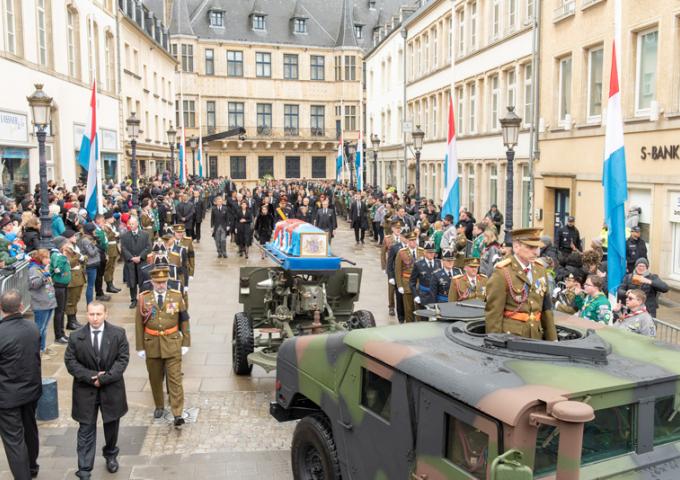 Cortège lors des funérailles de S.A.R. le Grand-Duc Jean