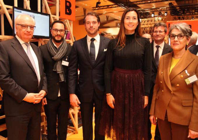 Le Prine Félix et la Princesse Claire lors de l'ouverture officielle de la foire du livre