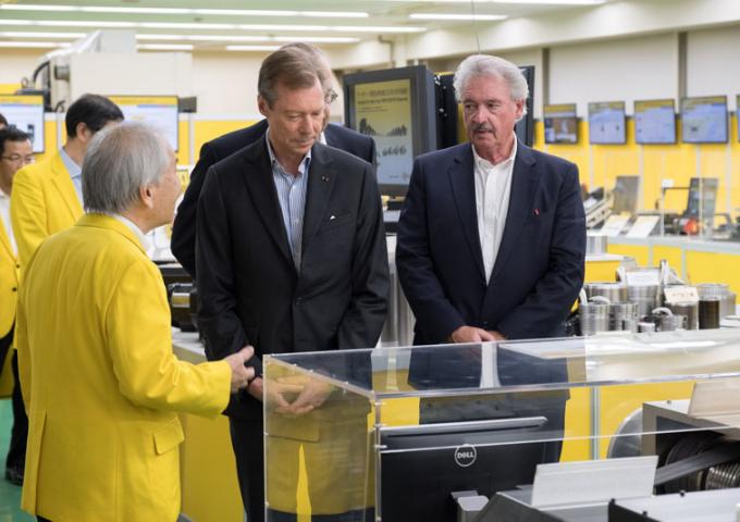 Le Grand-duc lors de la visite de l'entreprise FANUC