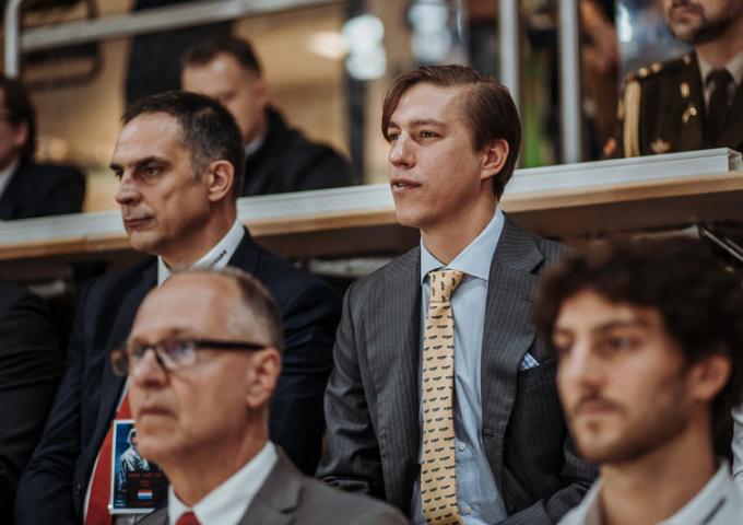 Le Prince Louis lors du tournoi d'escrime