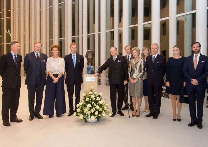 S.A.R. le Grand-Duc Jean, accompagné de membres de la Famille grand-ducale