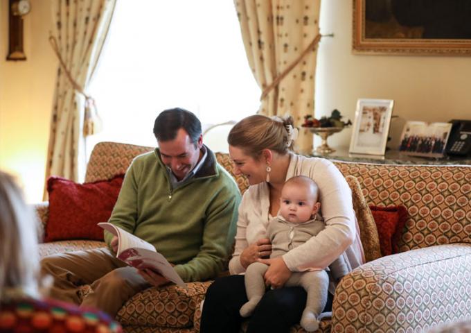 Le Couple héritier a reçu des représentantes de l’association luxembourgeoise des sages-femmes (ALSF)