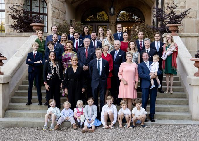 Photo de Famille devant le Château de Berg