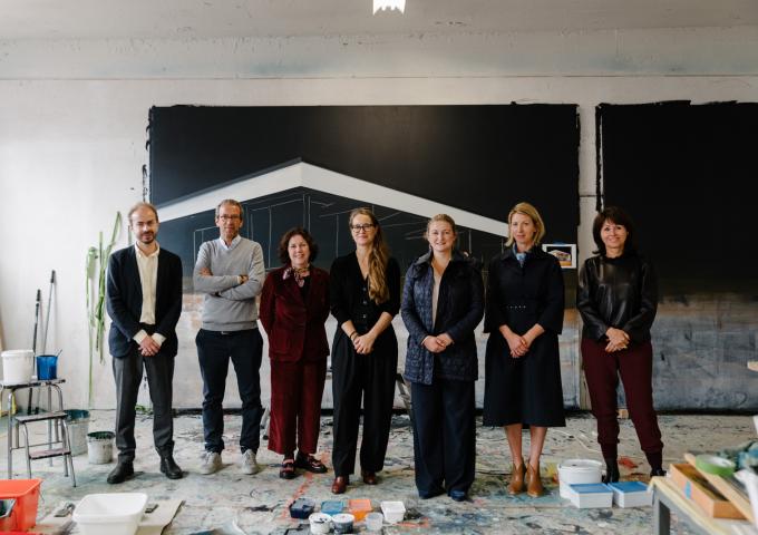 Photo de groupe dans l'atelier de Tina Gillen