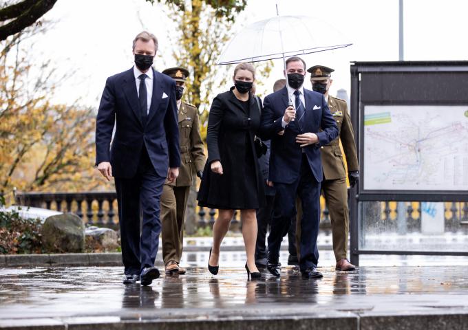 Le Grand-Duc et le Couple héritier sur le parvis de la cathédrale Notre-Dame