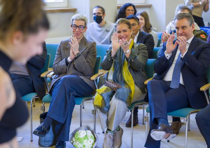 La Grande-Duchesse assiste à une représentation d'une jeune