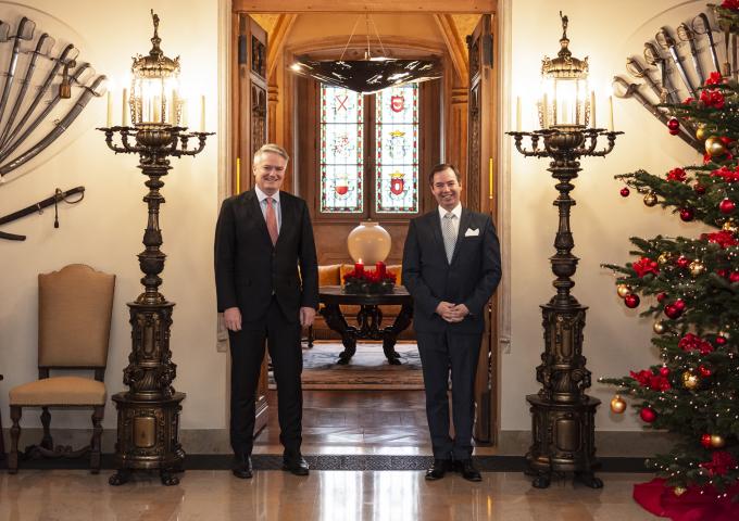 Photo souvenir du Prince Guillaume avec M. Mathias Cormann