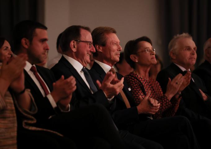 Le Grand-Duc assiste au concert
