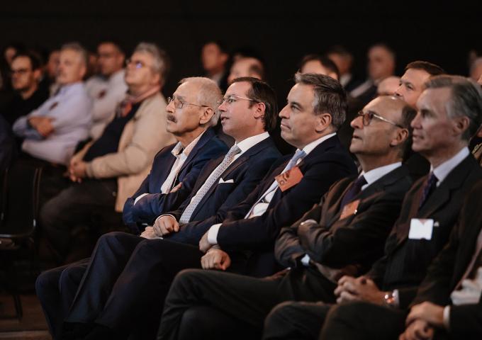 Le Prince assiste à la séance académique