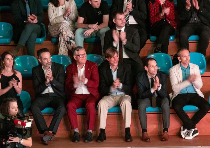 Le Prince applaudit les performances des sportifs