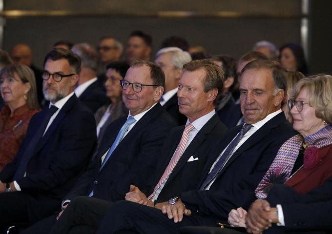 Le Grand-Duc assiste à la séance académique