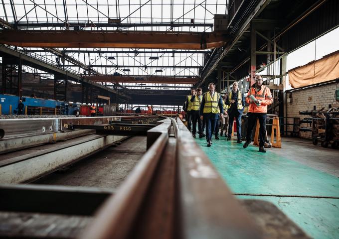 Vue artistique de la visite depuis un rail