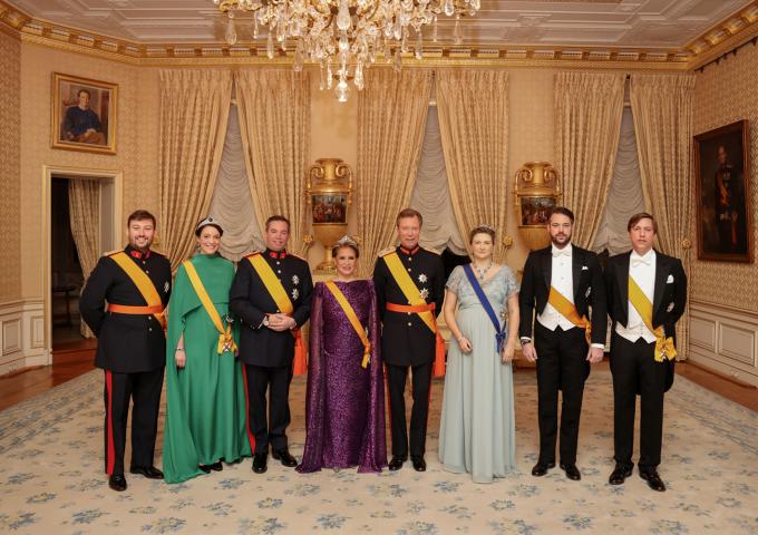 La Famille lors de la photo officielle