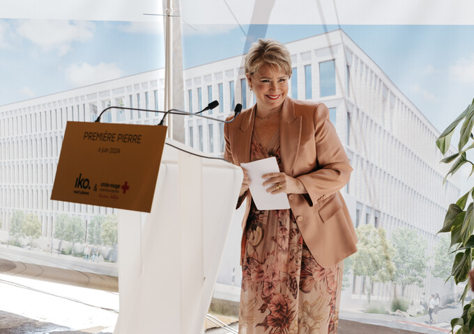 Pose de la première pierre de la "Maison de la Croix-Rouge"