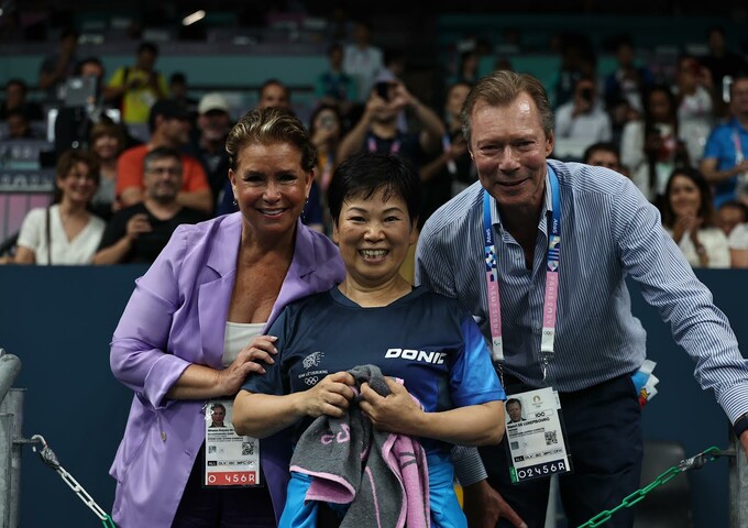 Le Grand-Duc salue la performance historique de la pongiste Ni Xia Lian