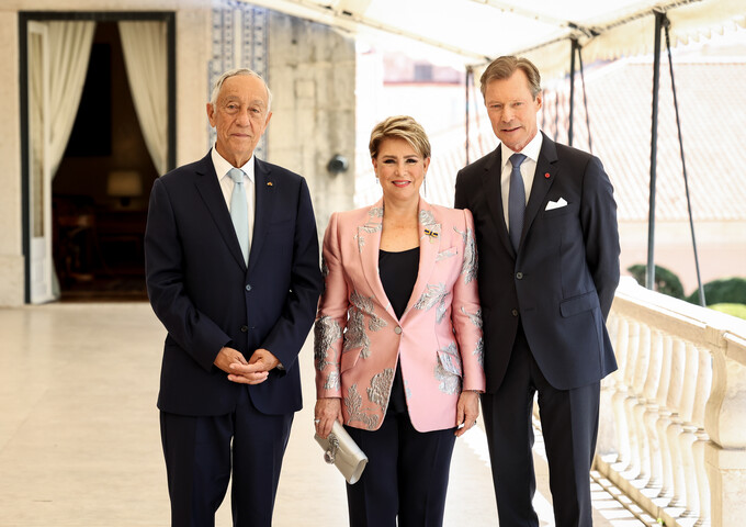 Message adressé à S.E.M. le Président de la République portugaise 