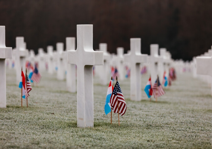 80 ans de la Bataille des Ardennes | Cérémonie officielle au cimetière militaire de Hamm 