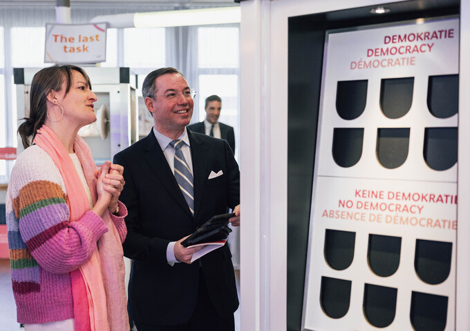 Visite du "Demokratielabo" du Zentrum fir Politesch Bildung