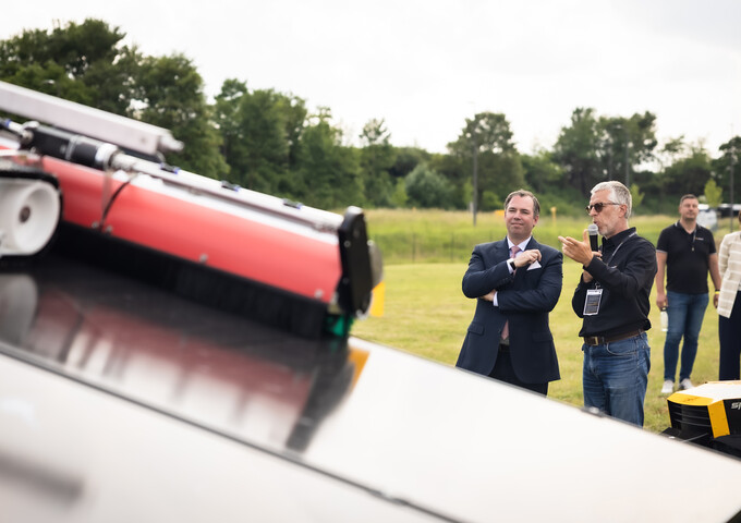 Inauguration du "Solar Panel Setting" de SolarCleano